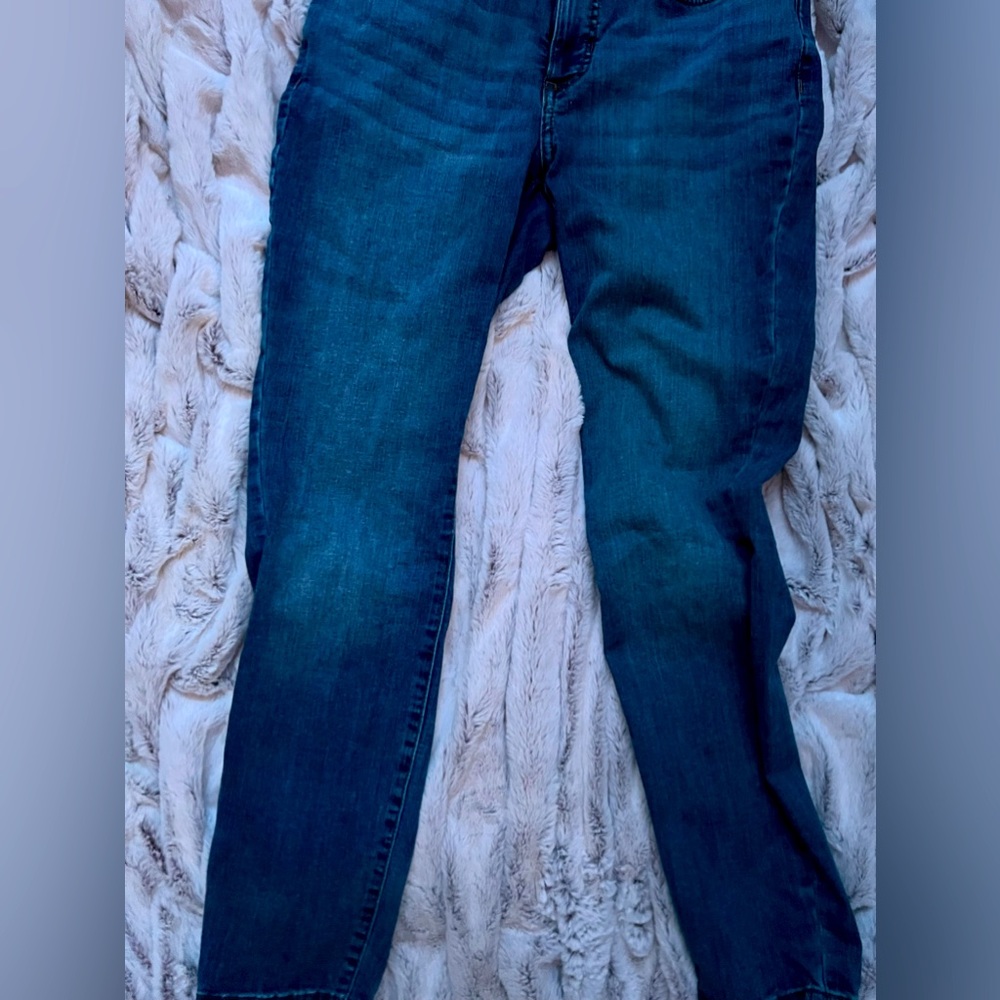 Lauren Conrad (size 8 ) skinny jeans
